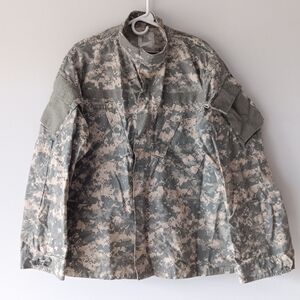 U.S. Army Coat Combat Uniform Nylon Cotton 50/50 Digital Camo Large Regular